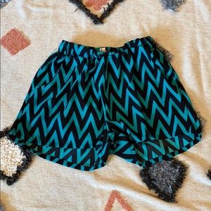 selling these cute stretchy shorts !